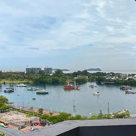 Town Condo - Marina Court Kota Kinabalu Exterior photo